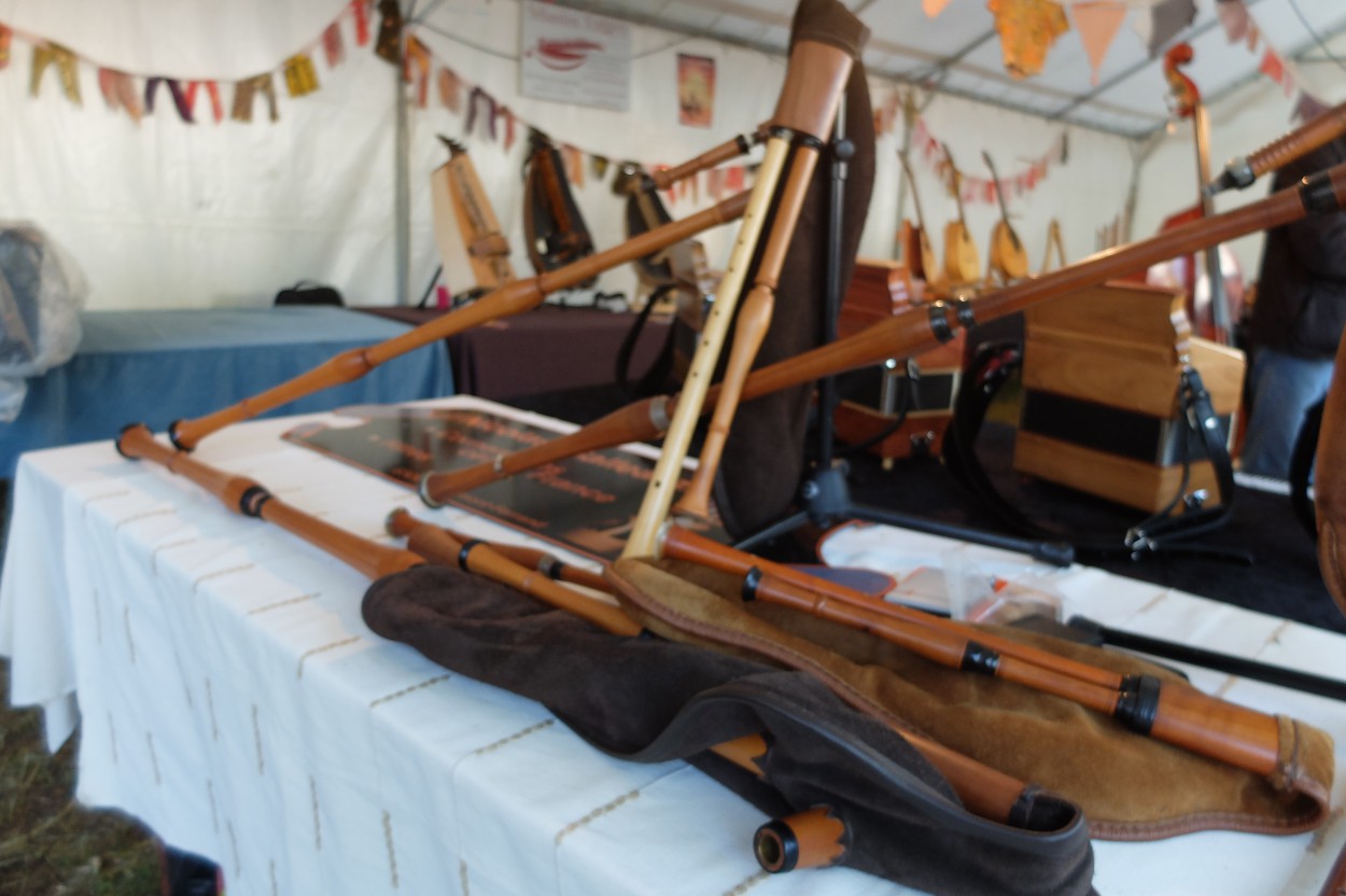 Festival # AUX SONS par l'association chanacoise Détours du Monde et les Scènes Croisées de Lozère