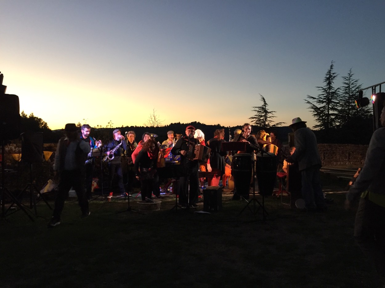 Soirée familiale de jeux de société par le FOYER RURAL de CHANAC