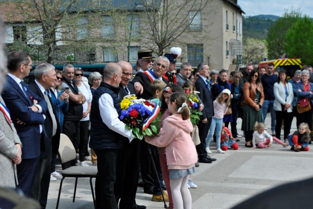 La piscine municipale de Chanac OUVRE le 30 mai : gratuite en juin pour le public !